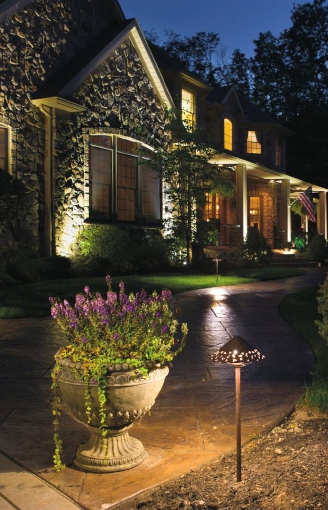 Landscape Lighting Orlando | Outdoor Lights | Lighting Pros